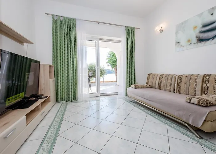 And By The Sea - Gornja - Rab - 11579 Supetarska Draga